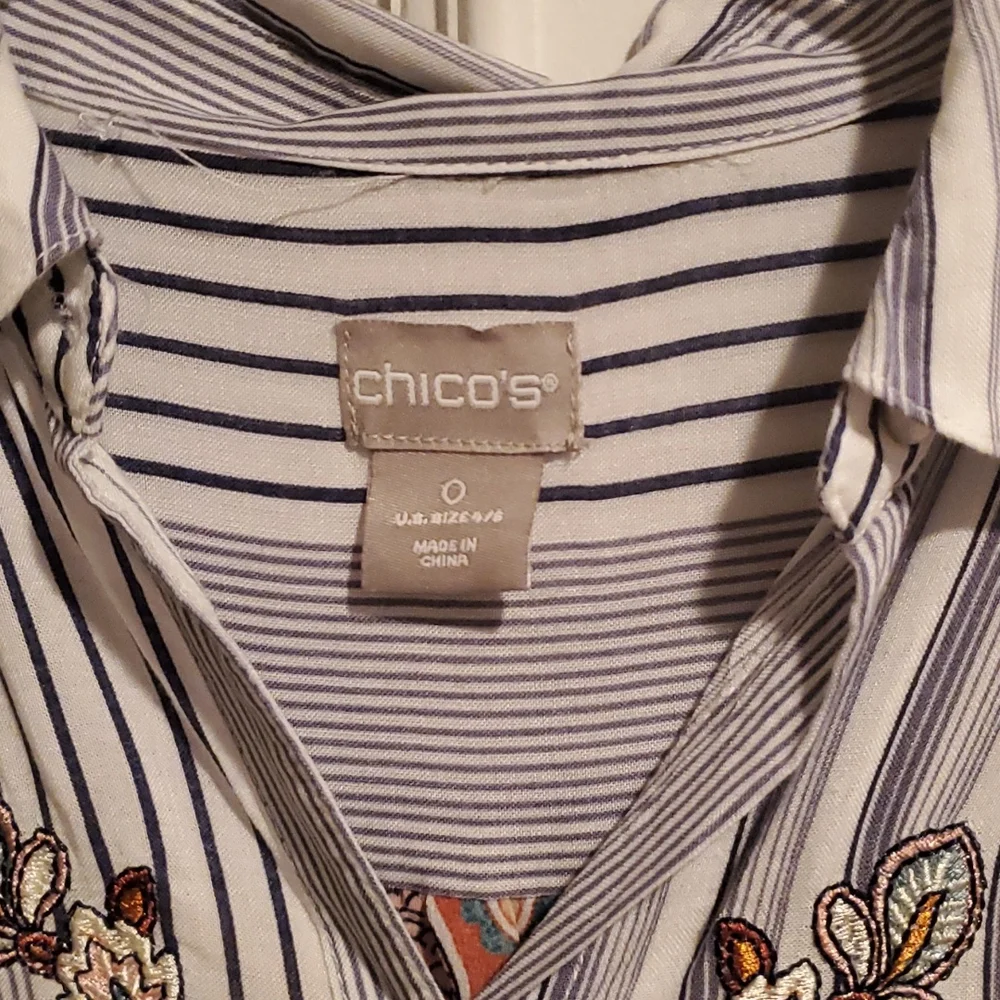 Chicos oversized flowy button down shirt - Picture 2 of 6